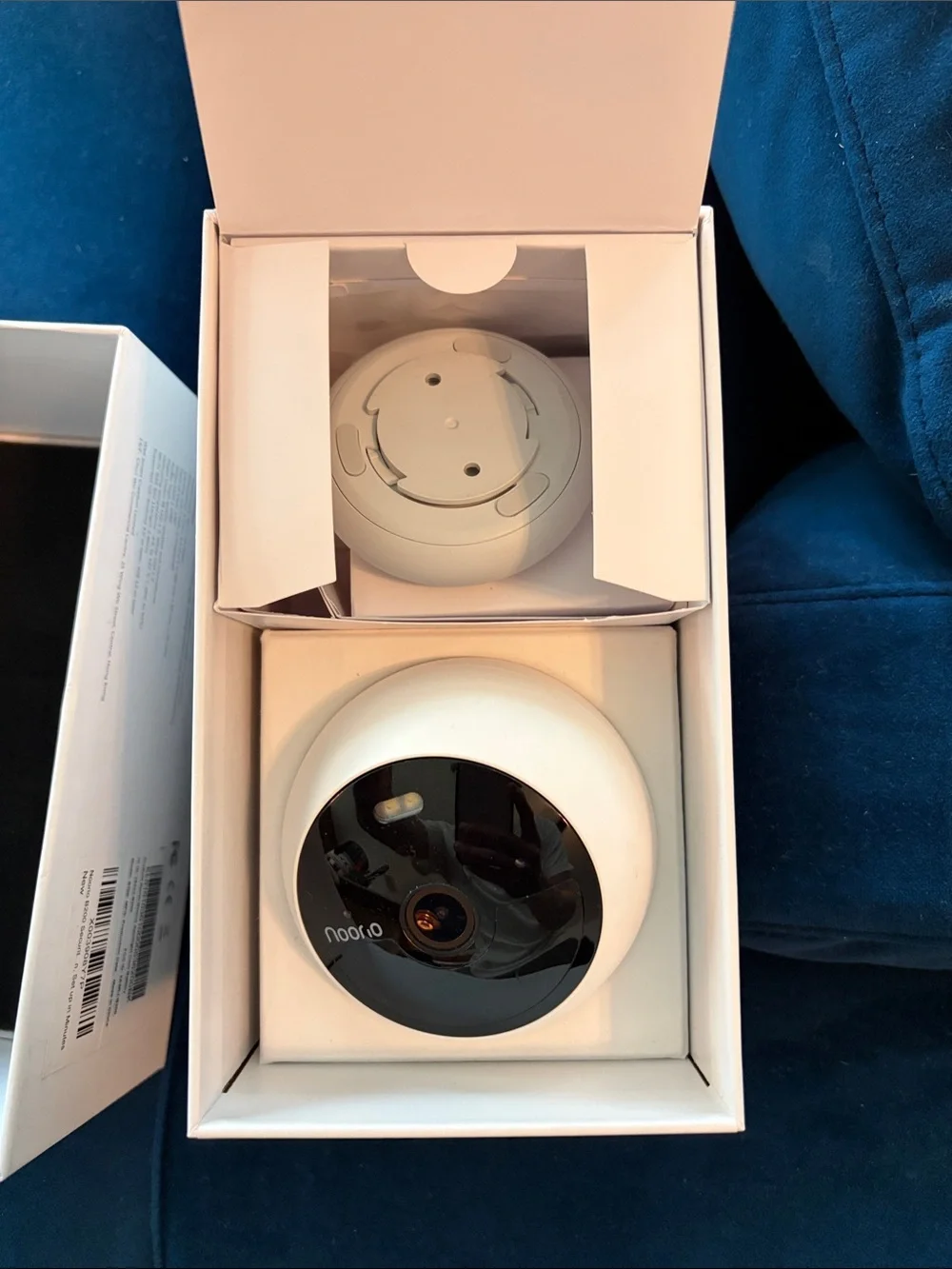 Spotlight Cam Battery - White Wire-Free Security Camera